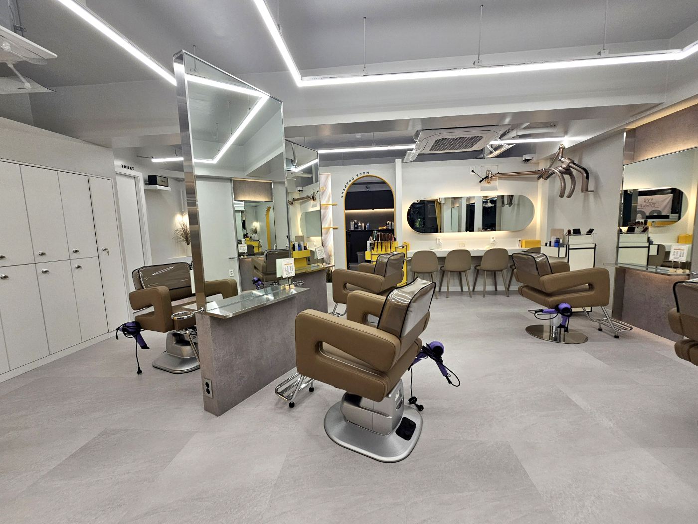 관악구 '아끌리오'헤어샵