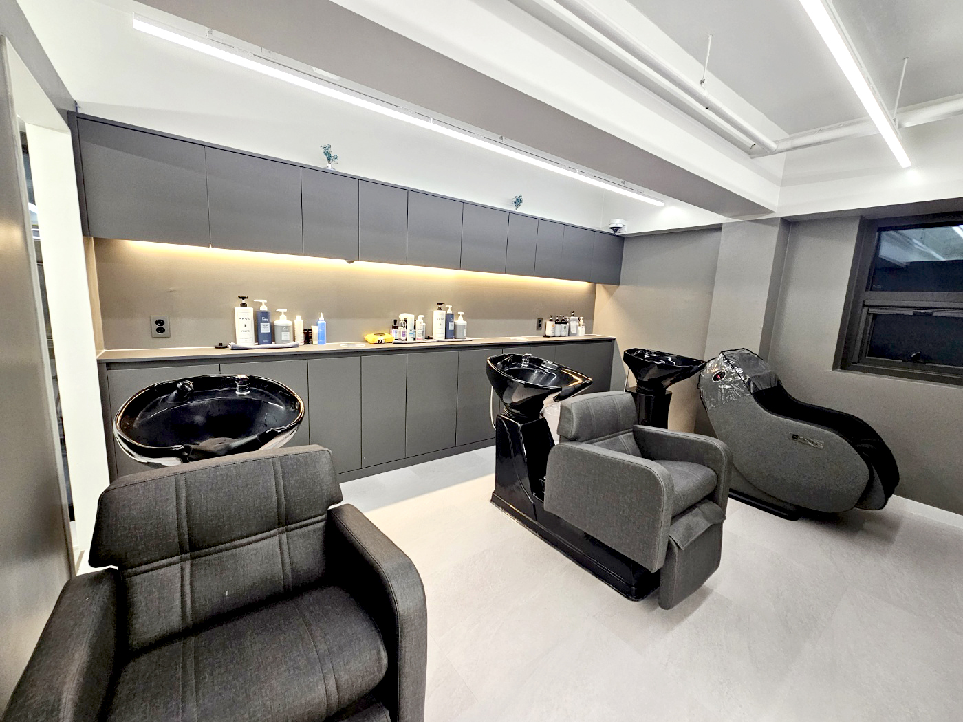 관악구 '아끌리오'헤어샵